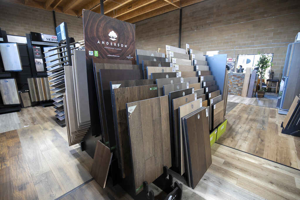 Worst Vinyl Plank Flooring Brands to Avoid