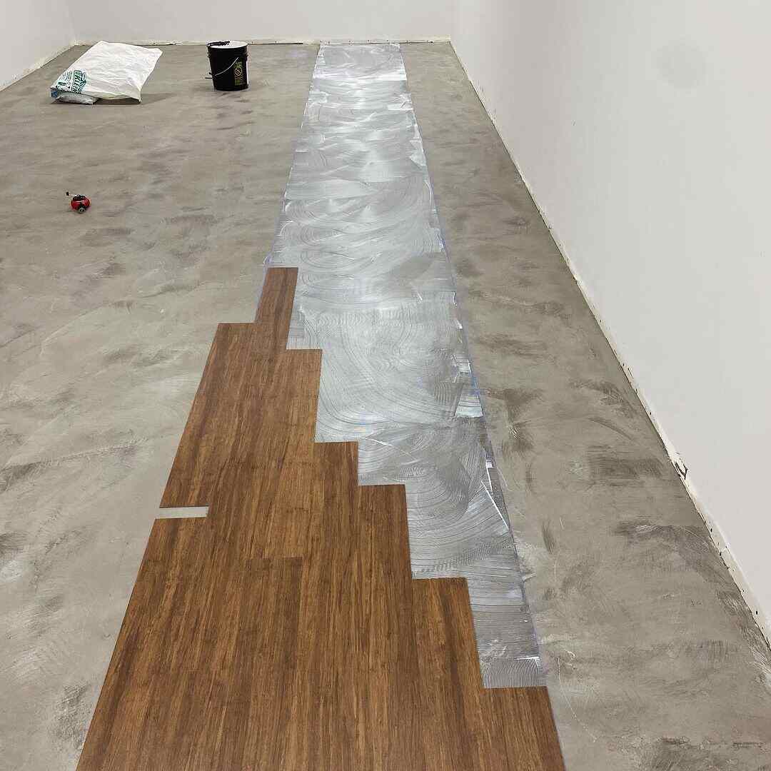 Staggering Vinyl Plank Flooring