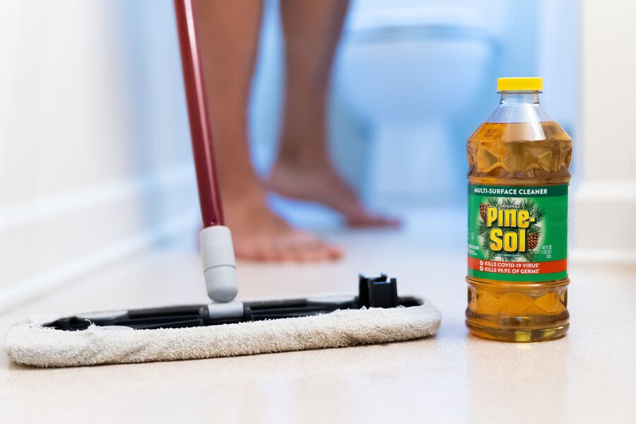 Clean Laminate Floors With Pine-sol Safely