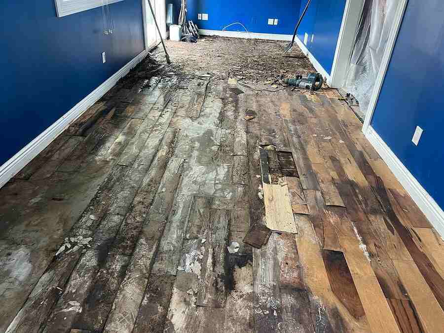 Prepare to Remove Flooring