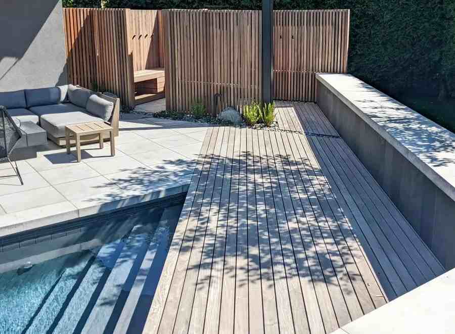 Landscape Pool Deck
 