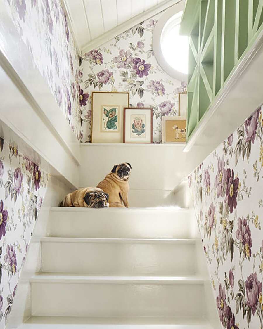 Stair Walls 