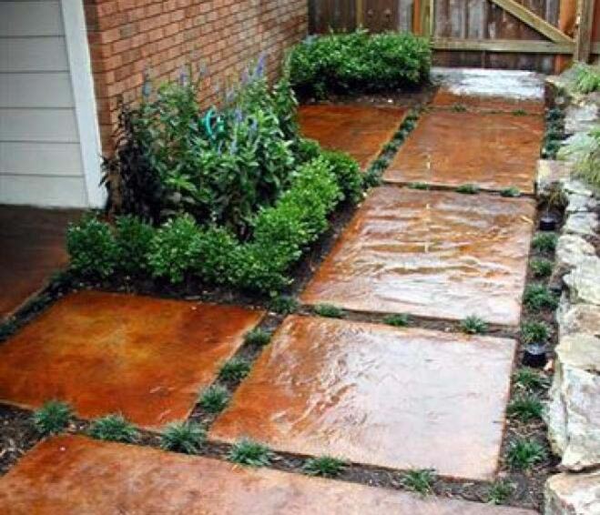 Walkway as Stylish Concrete Stepping Stones