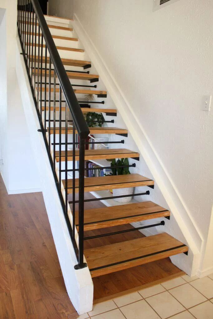 Floating Stairs for a Modern Look