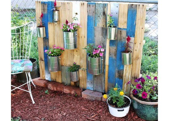 Mini Pallet Fence Garden