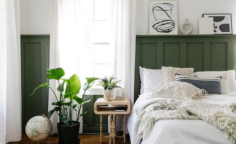 Bedroom walls of Dark Green Board and Batten