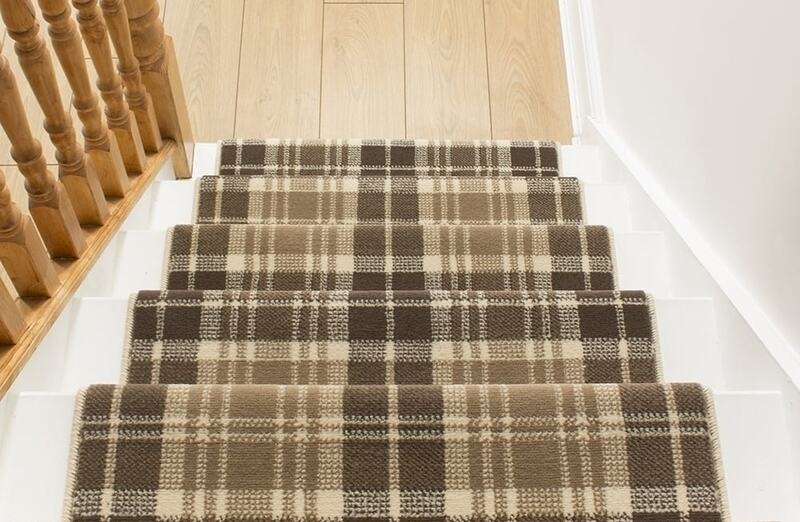 Elegant Checkered Stair Runner Design