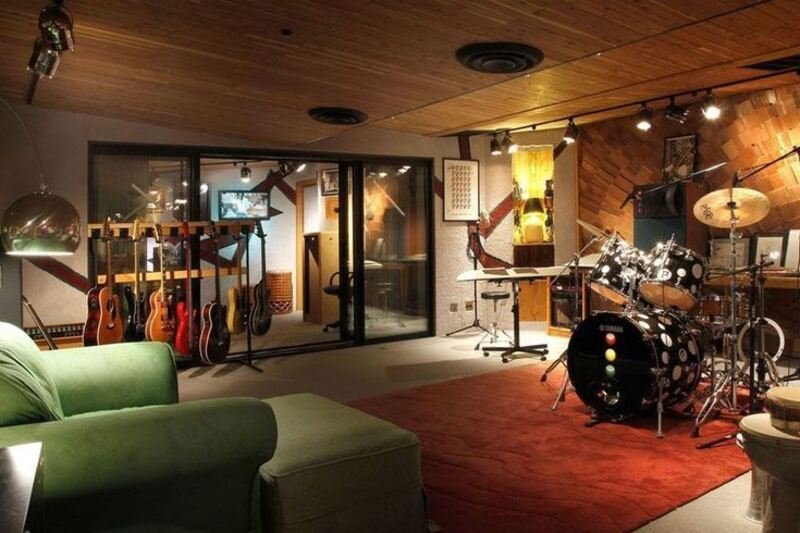 Garage Man Cave With Music Instrument