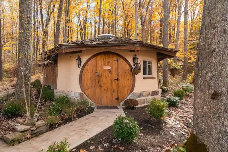 Dog-Friendly Hobbit House in Pennsylvania