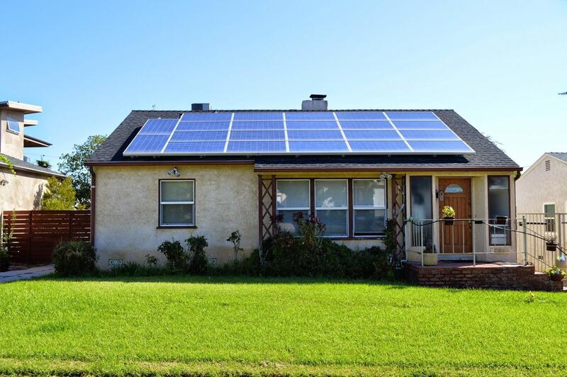 Eco-Friendly Solar House in California