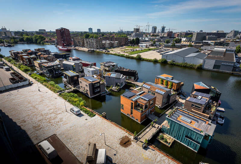 Floating Pavilion Home in the Netherlands