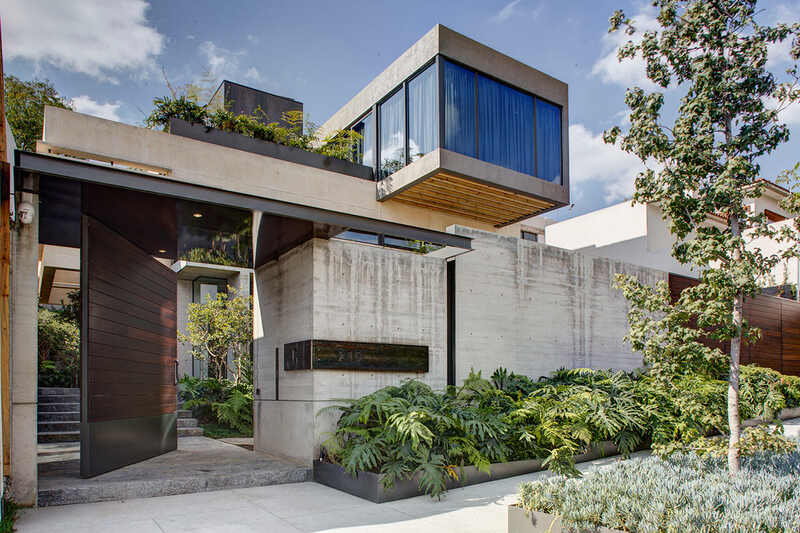 Sleek Concrete House in Mexico City