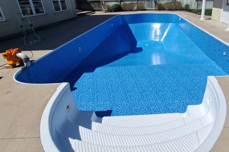 Vinyl Pool Coping