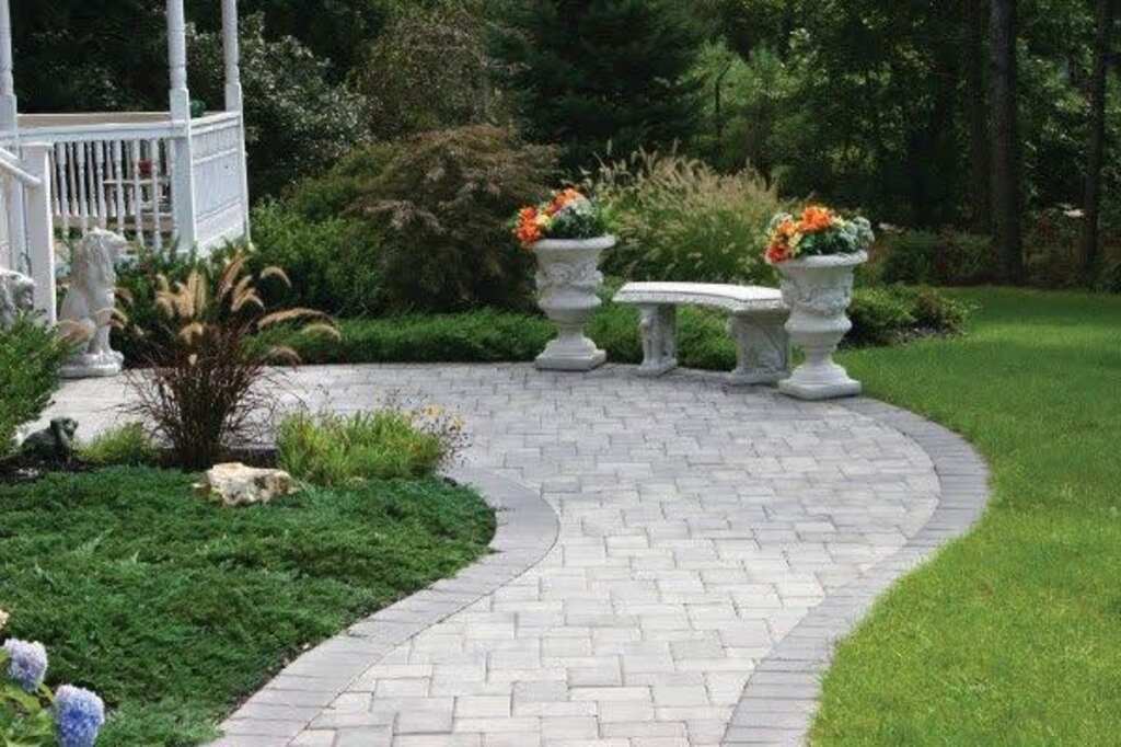 Dual-Tone Pavers