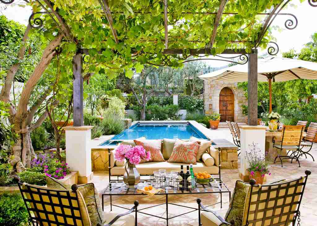 Pergola-Covered Oasis