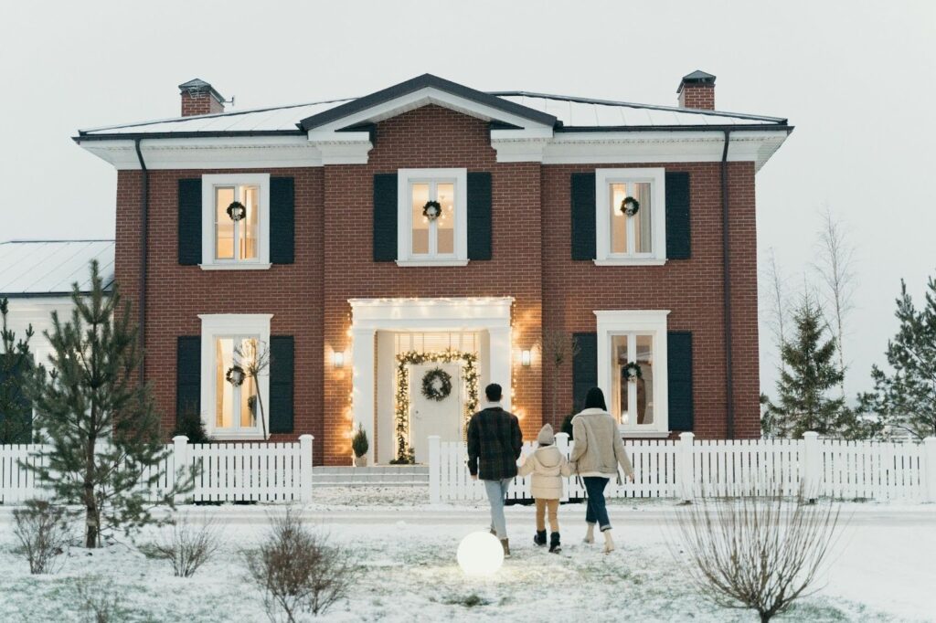 What Are Ice Dams and How to Remove Them in Indianapolis