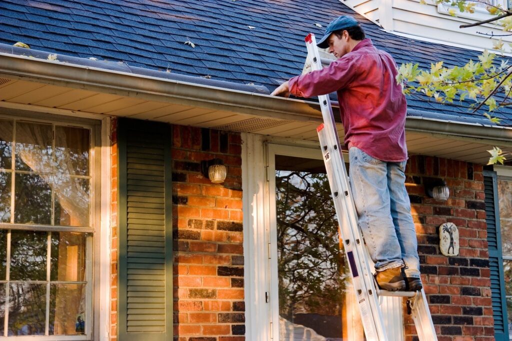 10 Seasonal Roof Maintenance Tips for Year-Round Protection
