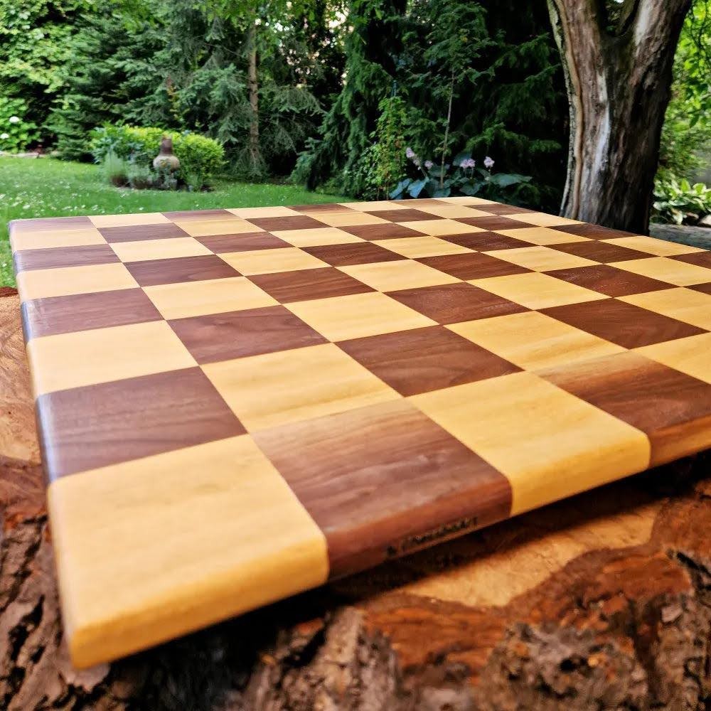 Tables that define space