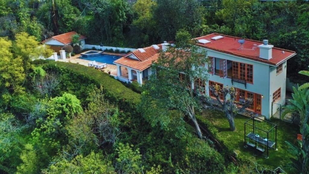 Shane Dawson's Former Home in Calabasas, California