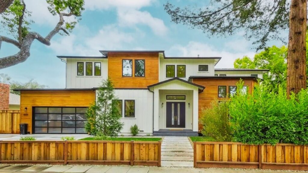 Where Does Fred Warner Currently Live