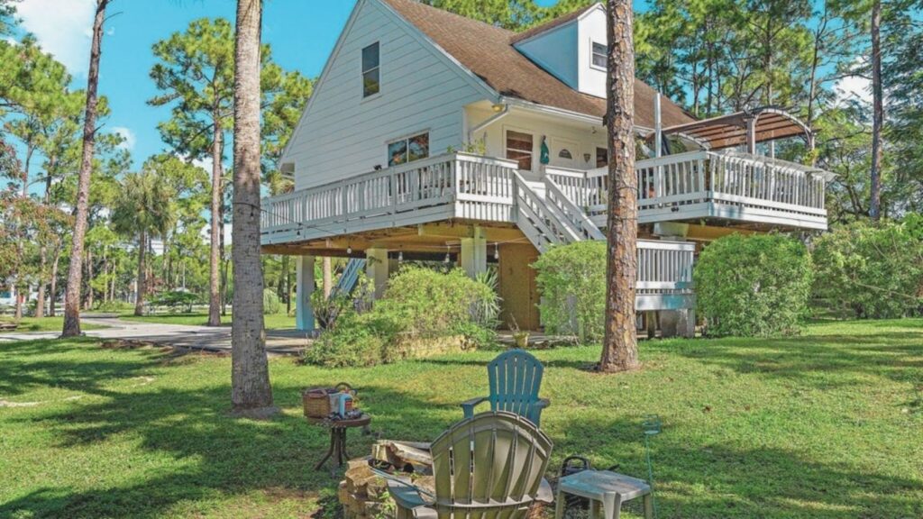 Carmel Landing, Jupiter