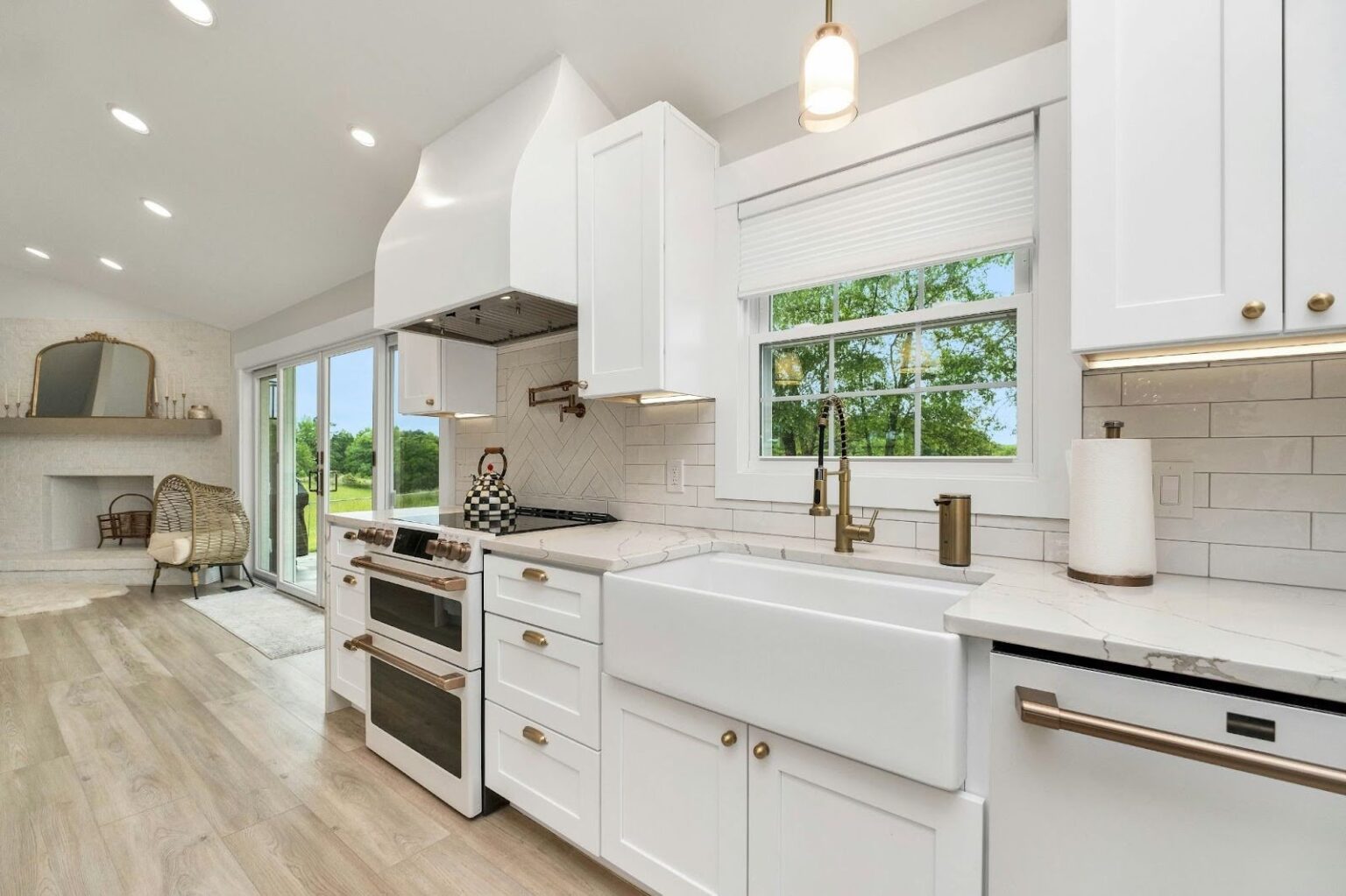 How Much to Remodel a Kitchen? A Complete Guide to Remodel Costs - Home ...