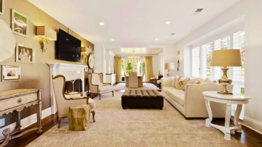 Inside Joe Buck's Ladue Home