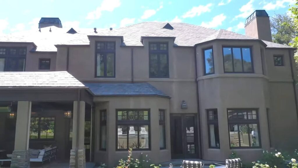 Where Does Ethan Klein Lives