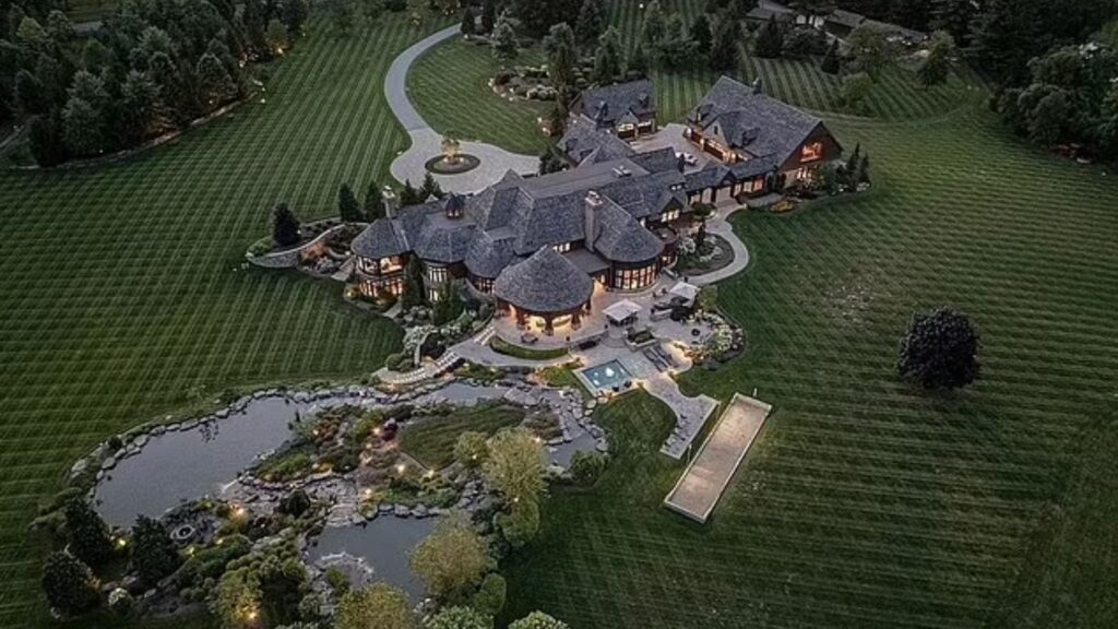 Where Is Ryan Day's House Located