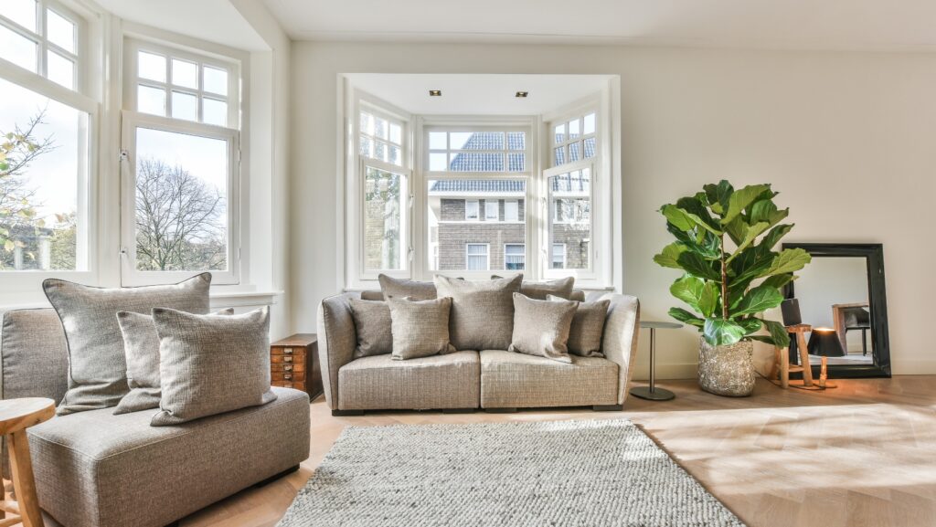 How to Choose the Right Glass for Every Room in Your Home
